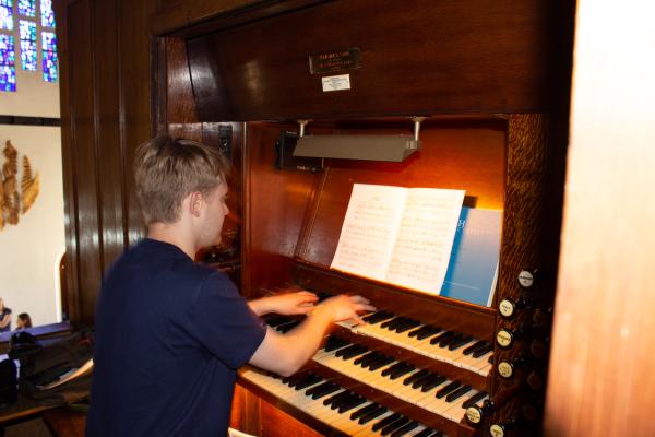 Corpus Christi Choir trip 2002 organ