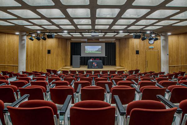 The McCrum Lecture Theatre is a modern space of Corpus Christi College with easy to use and up to date technology.
