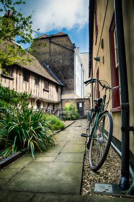 15th century Botolph Lane hostel, photo by Songyuan Zhao